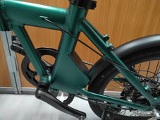 【SALE開催中！リユース品】折りたたみ電動アシスト自転車 ERWAY A01  グリーン